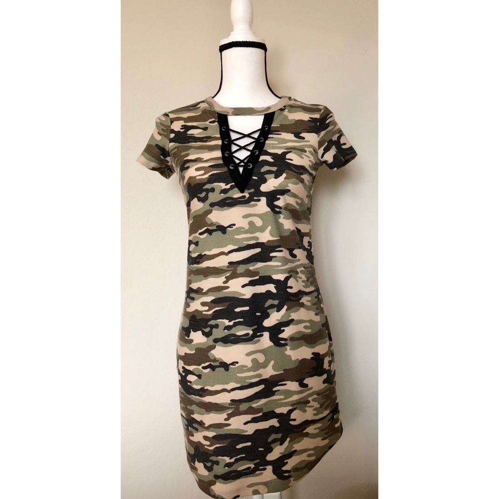 Women’s Lace-up Camo T-Shirt Dress